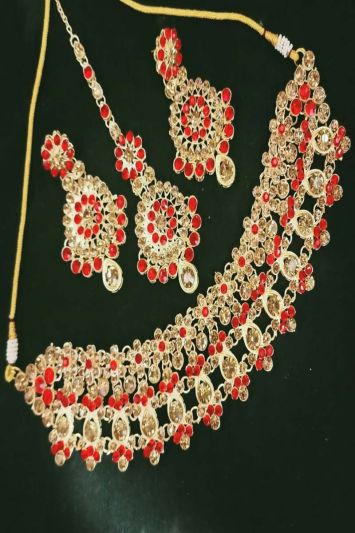 Ethnic Necklace Set With Golden Stone Work