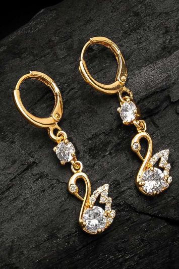 Gold Alloy Earing Set With American Diamond For Wedding
