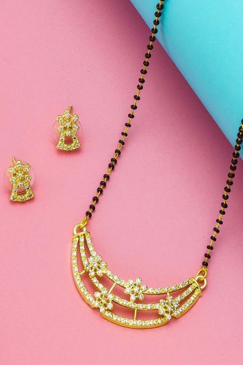 Gold Jewellery Mangalsutra Set For Karwa Chauth