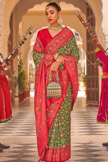 Green Color Patola Silk Fabric Saree with Jacquard Work