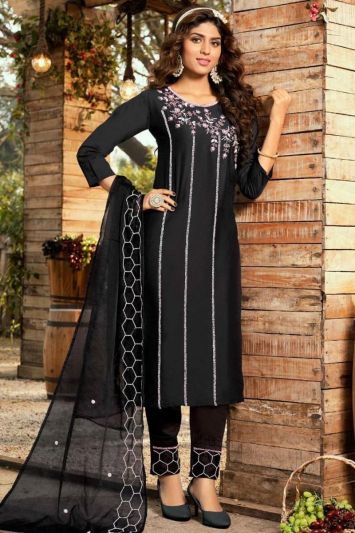 Party Wear Straight Pant Suit in Black Color