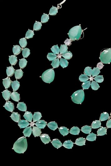 Teal Zirconia Studded Necklace Set