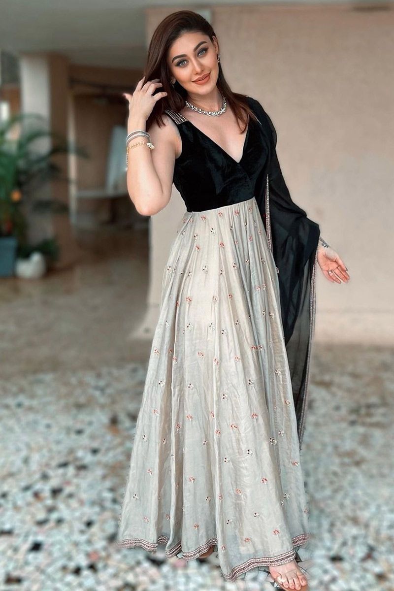 The Black Shimmer Gown – Archana Kochhar India
