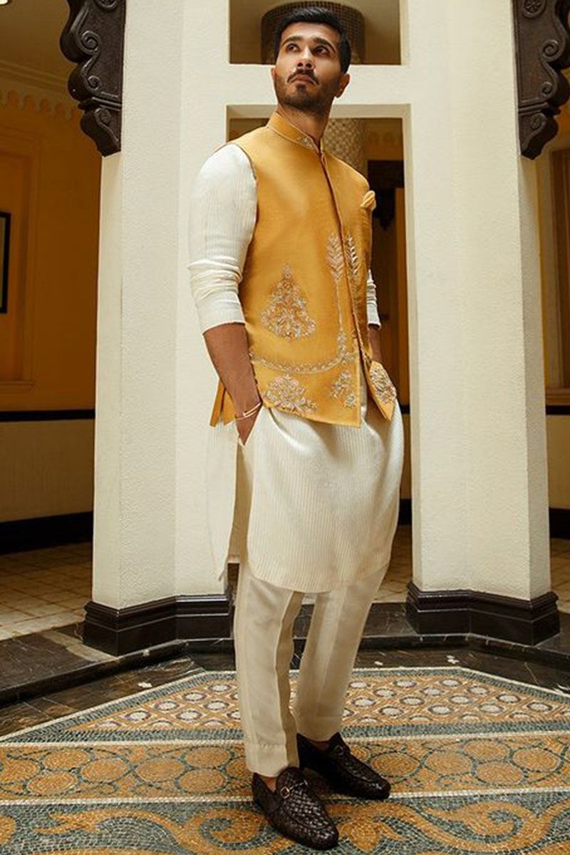 Yellow waist clearance coat
