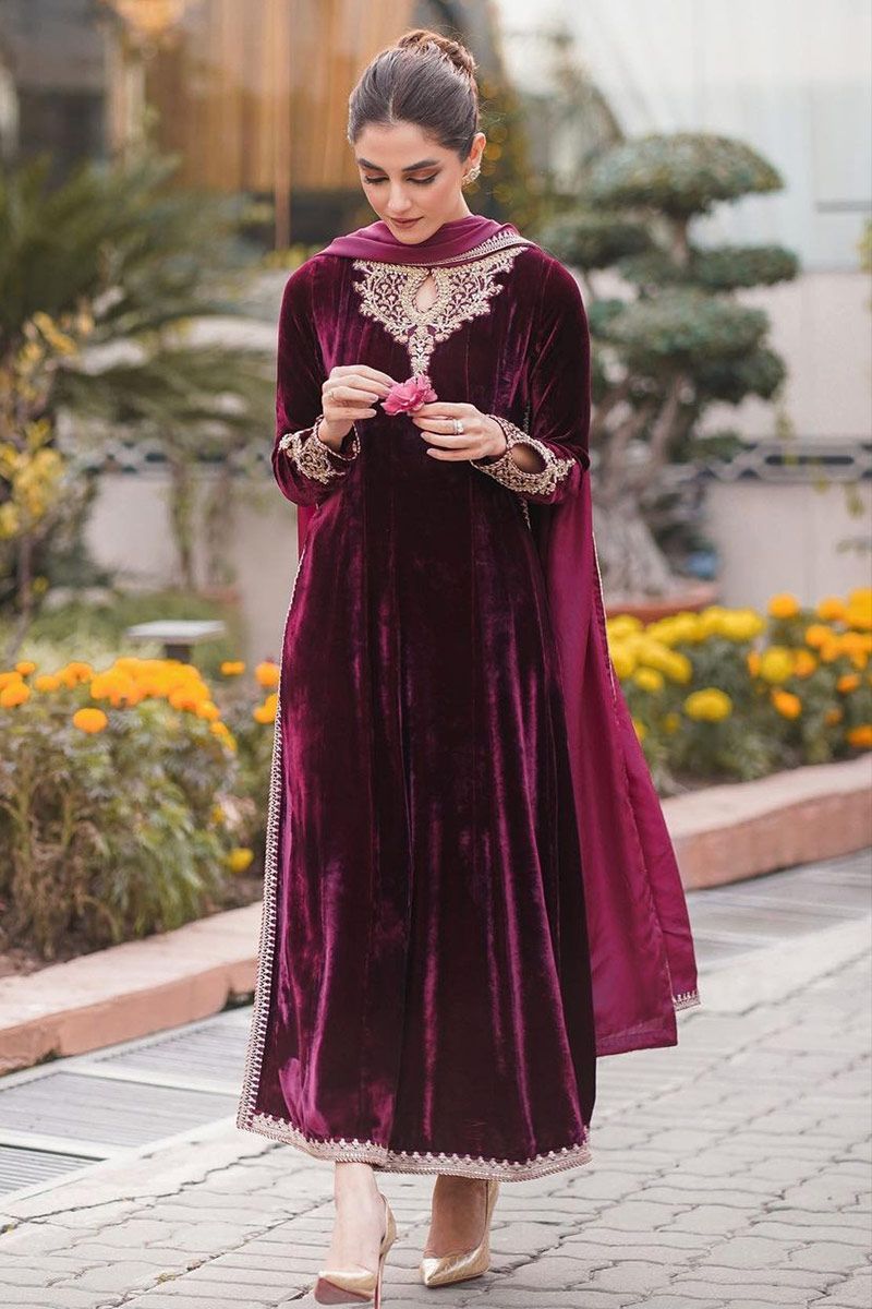 Black Velvet Anarkali With Gold Heavy Net Dupatta Indian Designer Stitched  Dress for Women Girls - Etsy