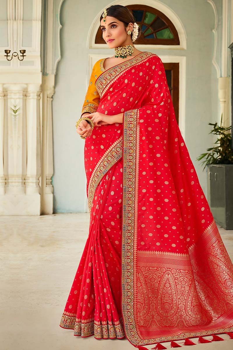 Mouni Roy to Anushka Sharma, Bollywood brides prove red Banarasi saree is a  must-have - India Today