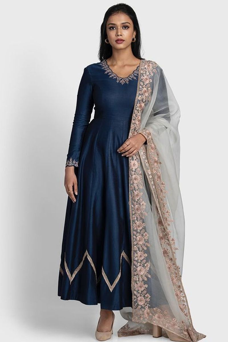 Blue Velvet Punjabi Suit For Girls – Gunj Fashion