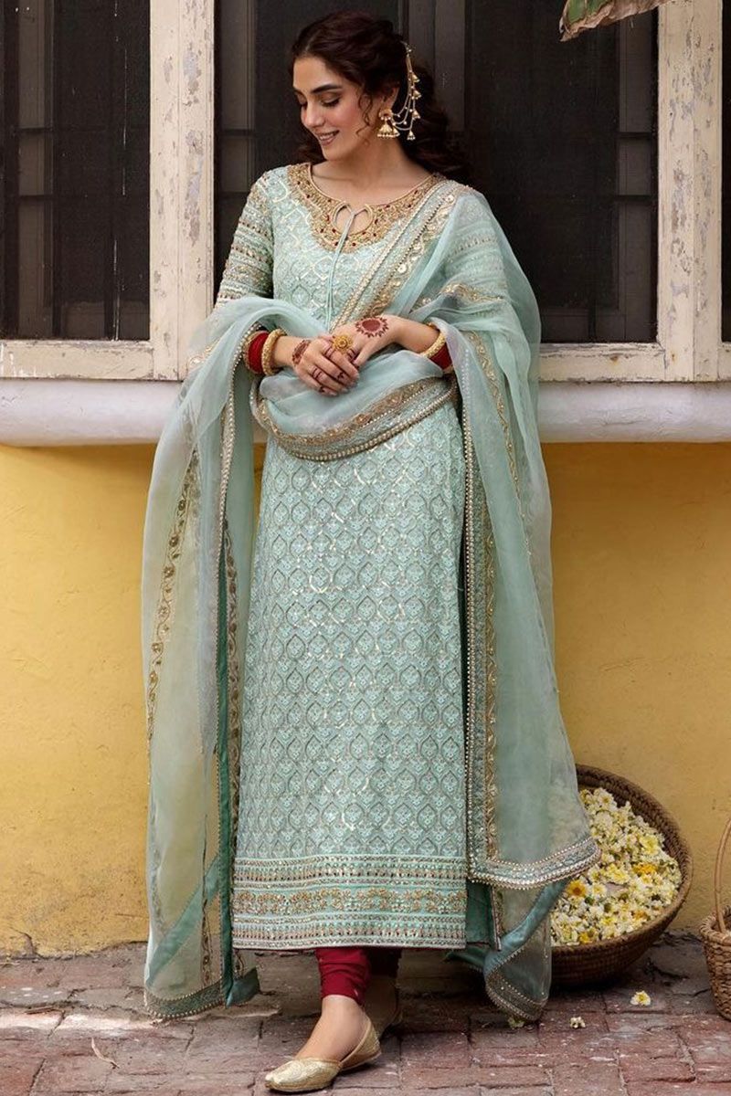 Akbar Aslam - Women's Luxury Dresses